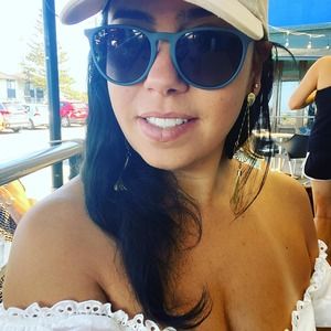 Meet your Posher, Ane ivina